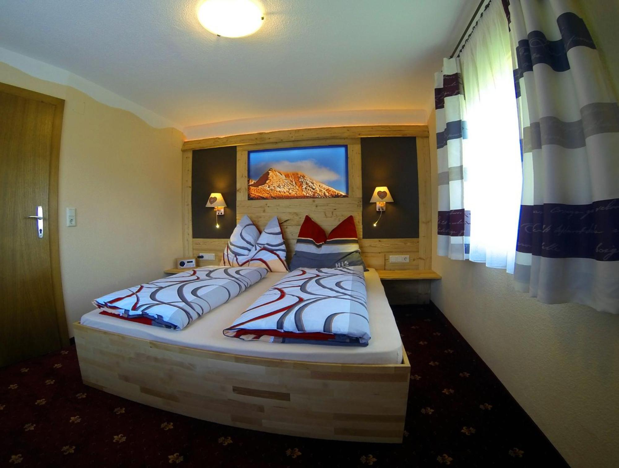 Hotel Haus Kartoner Schladming Habitación foto